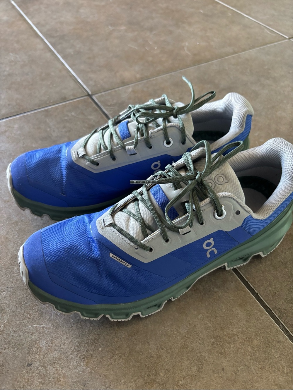 On Running Men's Trail Shoes in Blue and Green